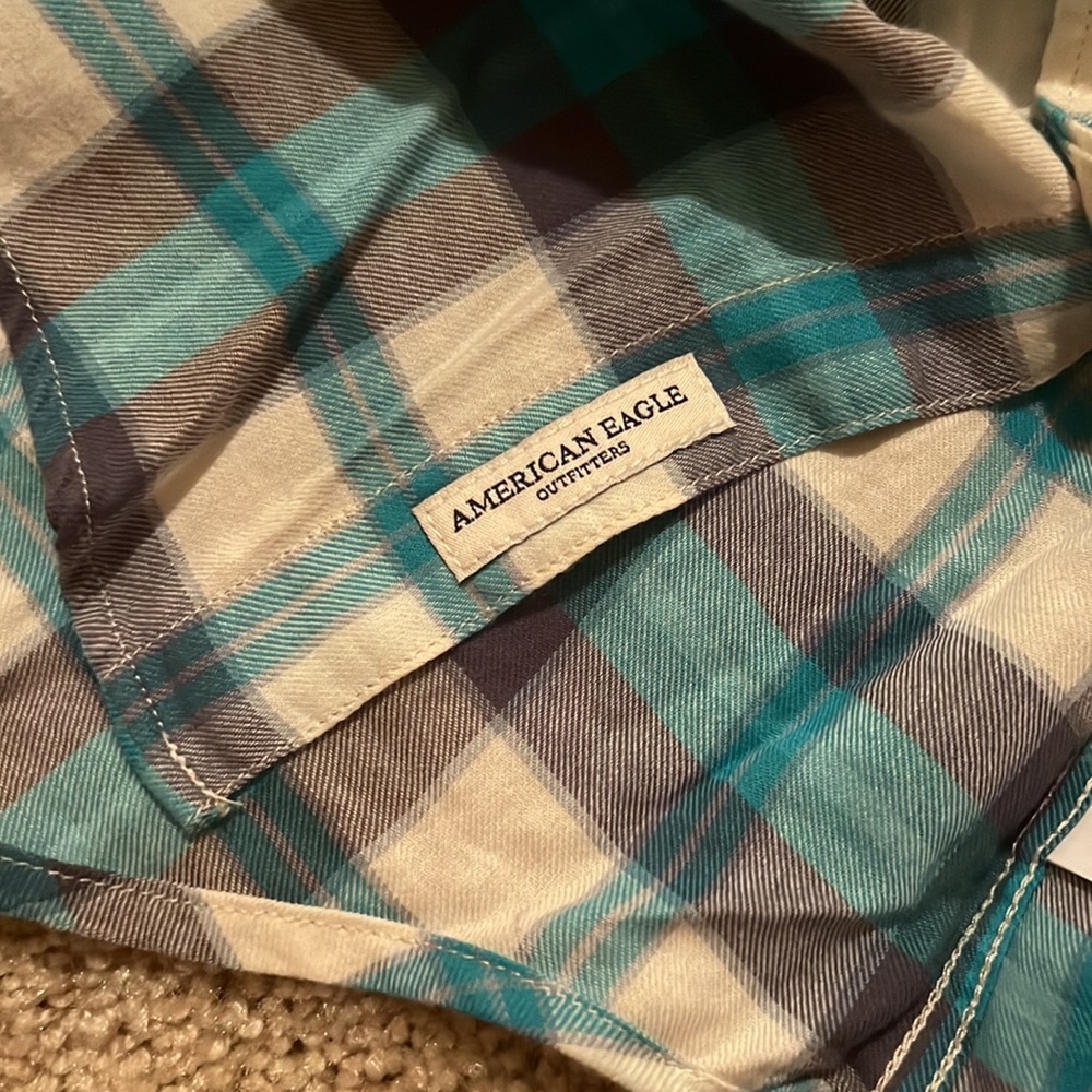 Men’s AE Button Down - Picture 7 of 7
